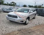 продам Toyota Highlander в пмр  фото 5