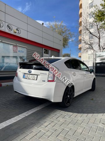 продам Toyota Priusв пмр  фото 4