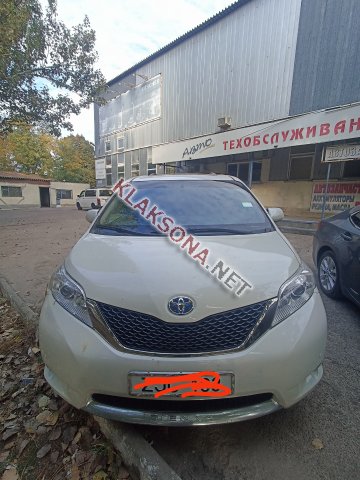 продам Toyota Siennaв пмр  фото 4