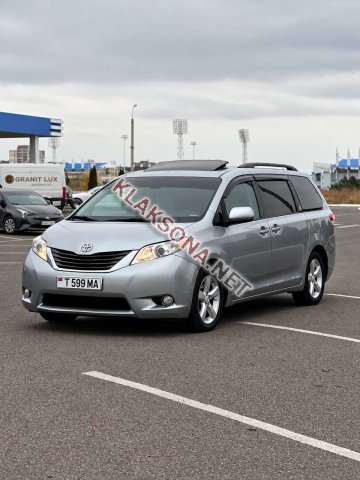 продам Toyota Siennaв пмр  фото 4