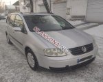 продам Volkswagen Touran в пмр  фото 3