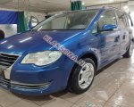 продам Volkswagen Touran в пмр  фото 3