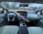 продам Toyota Prius V в пмр  фото 4