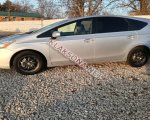 продам Toyota Prius V в пмр  фото 6