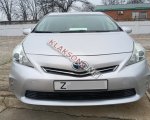 Toyota Prius V 2012г. договорная