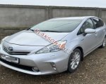 Toyota Prius V 2012г. договорная